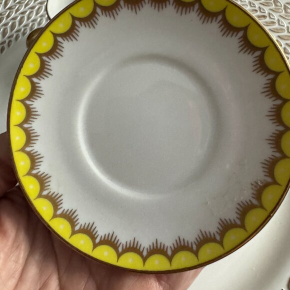 Fitz and Floyd Vintage Antique China Yellow Espresso Size Teacup and Saucer Set - Picture 4 of 5